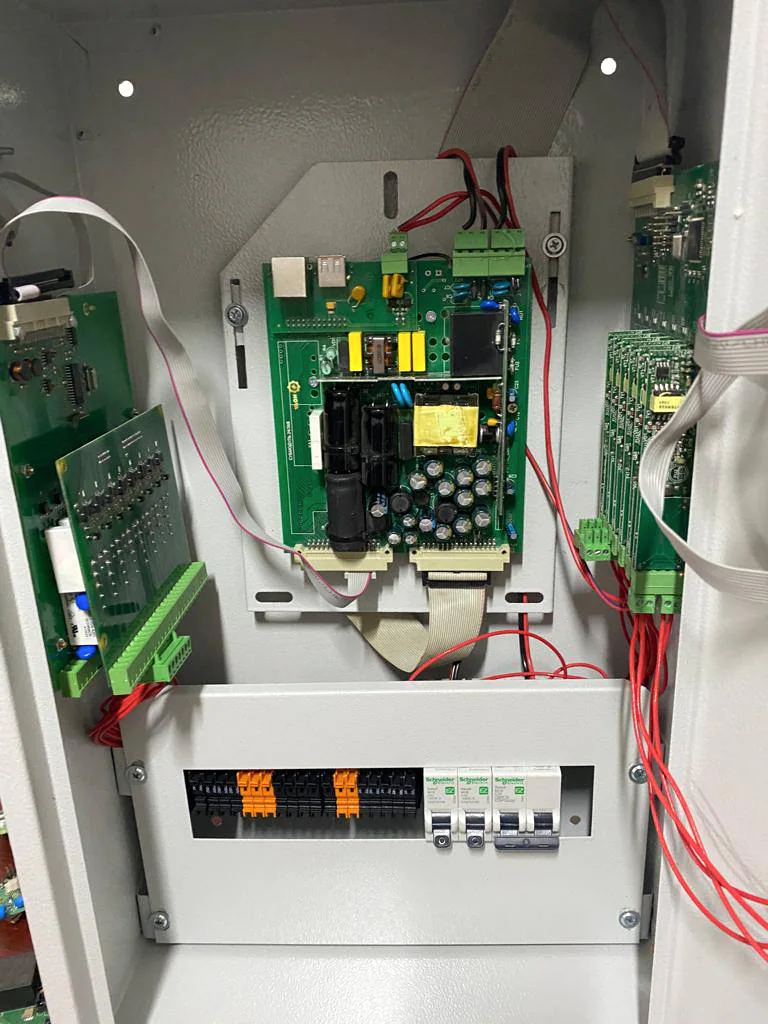 Industrial controller cabinet for server room microclimate and HVAC monitoring